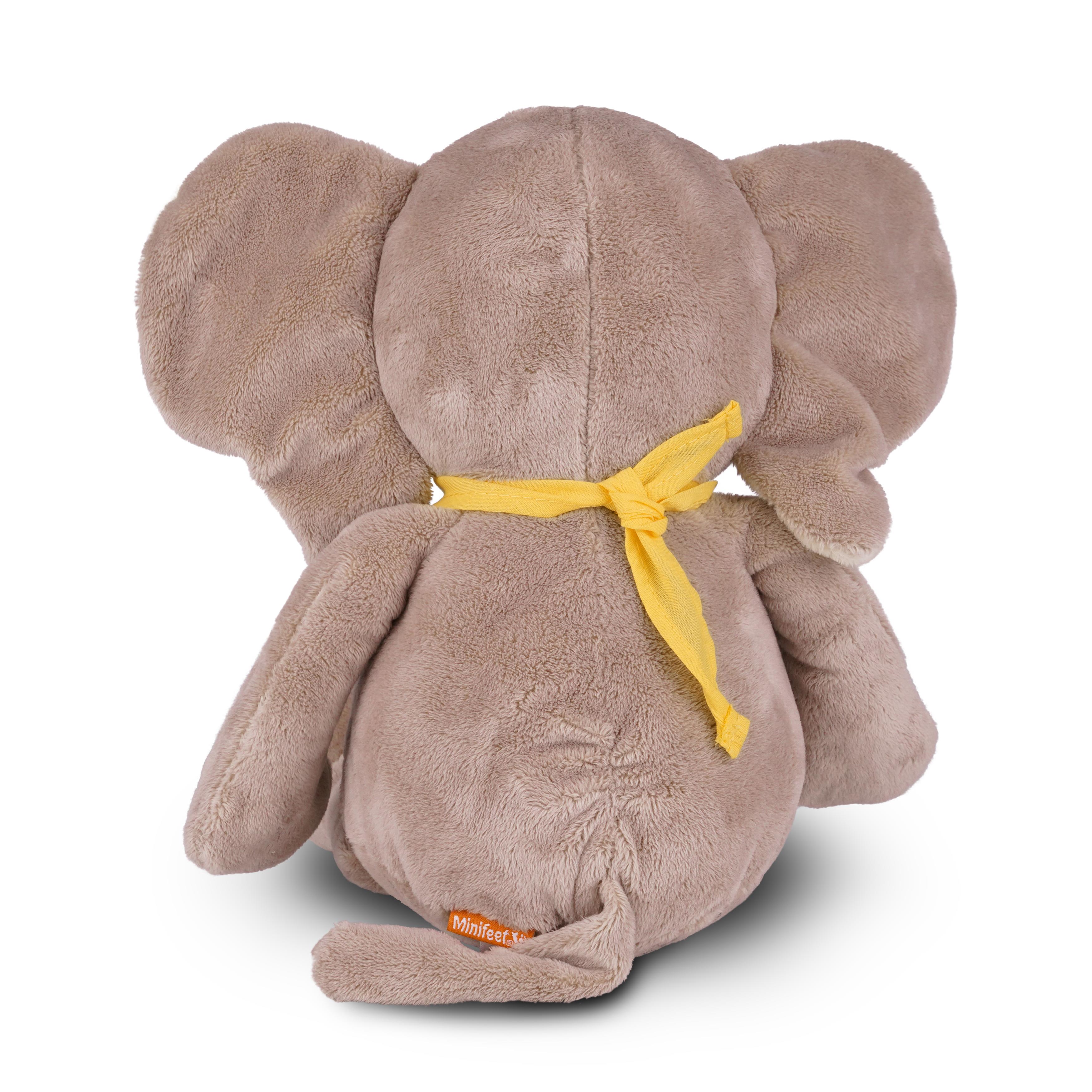 Plüschelefant groß